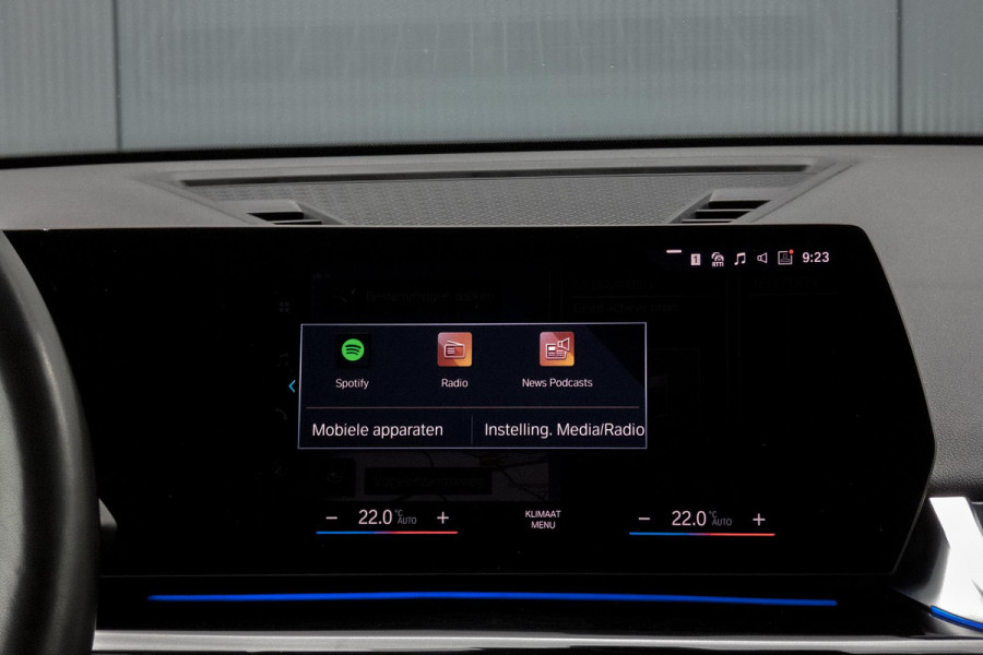 BMW X1 SDrive20i | TREKHAAK | HARMAN/KARDON | MEMORY | CAMERA