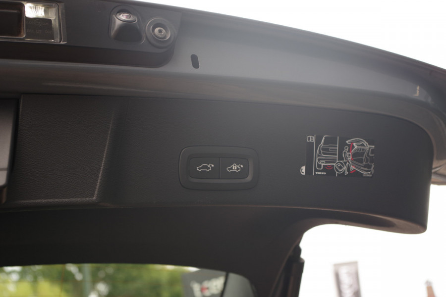 Volvo XC40 1.5 T4 Recharge Inscription Expression 211 PK PHEV, Winterpakket, LED