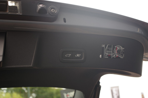 Volvo XC40 1.5 T4 Recharge Inscription Expression 211 PK PHEV, Winterpakket, LED