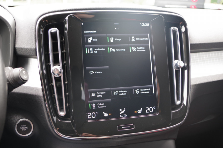 Volvo XC40 1.5 T4 Recharge Inscription Expression 211 PK PHEV, Winterpakket, LED