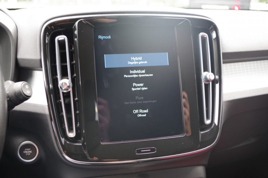 Volvo XC40 1.5 T4 Recharge Inscription Expression 211 PK PHEV, Winterpakket, LED