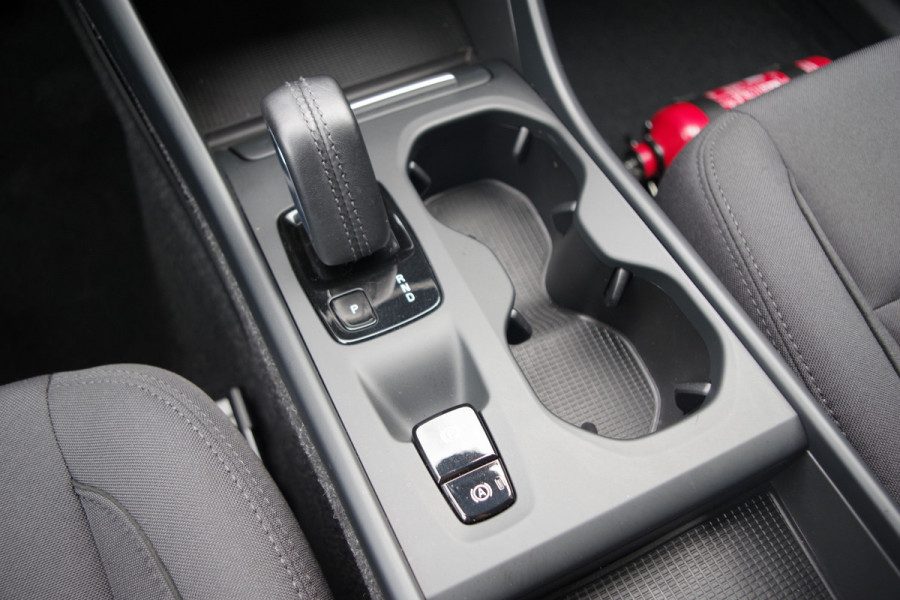 Volvo XC40 1.5 T4 Recharge Inscription Expression 211 PK PHEV, Winterpakket, LED