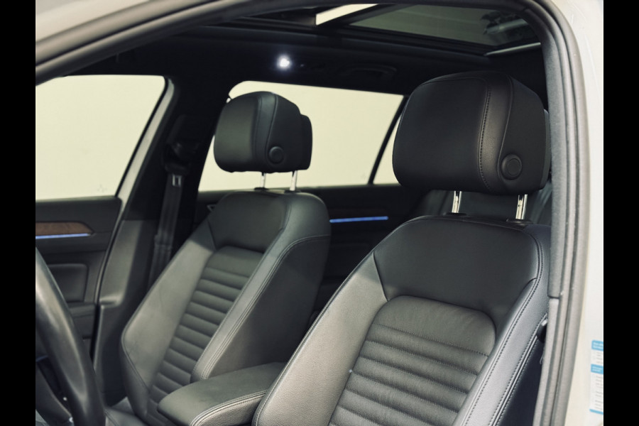 Volkswagen Passat Variant 1.4 TSI GTE | Panorama | Trekhaak | Massage