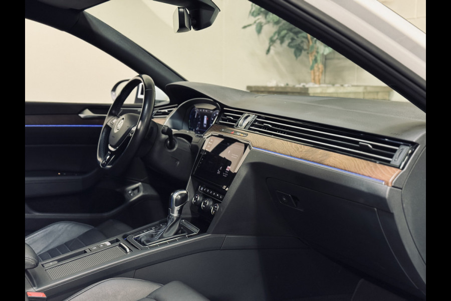 Volkswagen Passat Variant 1.4 TSI GTE | Panorama | Trekhaak | Massage