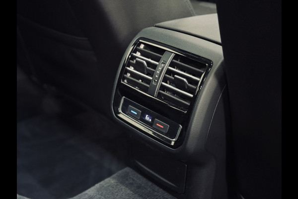 Volkswagen Passat Variant 1.4 TSI GTE | Panorama | Trekhaak | Massage