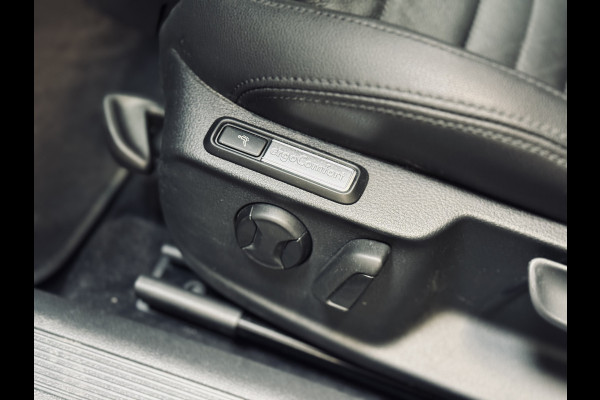 Volkswagen Passat Variant 1.4 TSI GTE | Panorama | Trekhaak | Massage