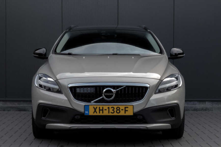 Volvo V40 Cross Country 1.5 T3 Polar+ Luxury | TREKHAAK | ACC | HARMAN/KARDON | BLIS | CAMERA