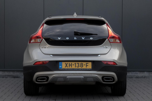 Volvo V40 Cross Country 1.5 T3 Polar+ Luxury | TREKHAAK | ACC | HARMAN/KARDON | BLIS | CAMERA