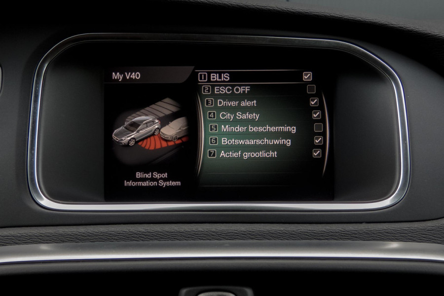 Volvo V40 Cross Country 1.5 T3 Polar+ Luxury | TREKHAAK | ACC | HARMAN/KARDON | BLIS | CAMERA