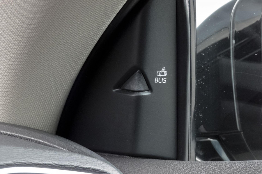 Volvo V40 Cross Country 1.5 T3 Polar+ Luxury | TREKHAAK | ACC | HARMAN/KARDON | BLIS | CAMERA