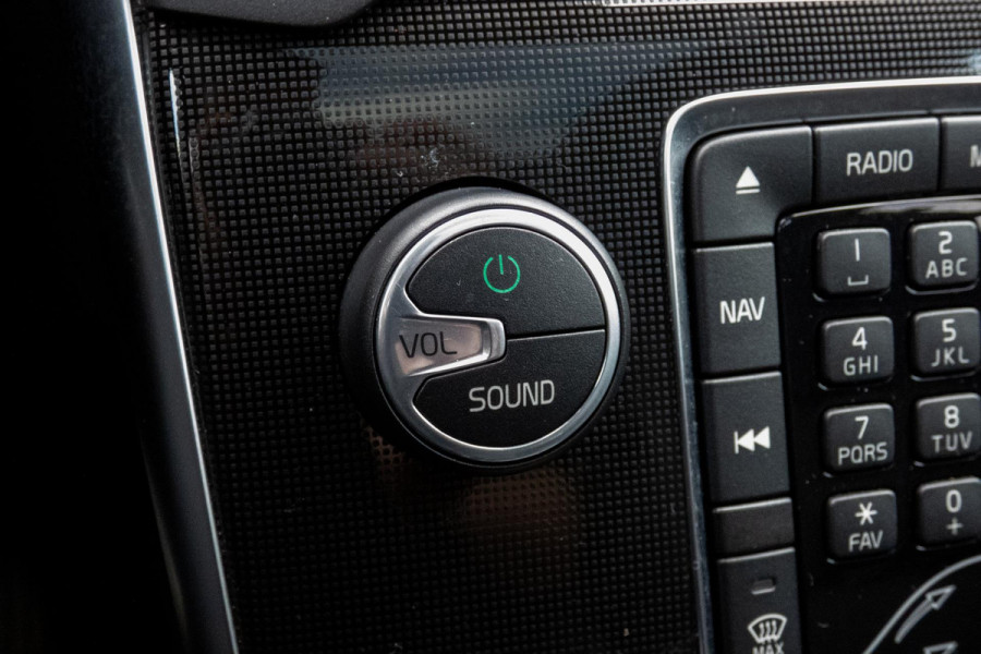 Volvo V40 Cross Country 1.5 T3 Polar+ Luxury | TREKHAAK | ACC | HARMAN/KARDON | BLIS | CAMERA