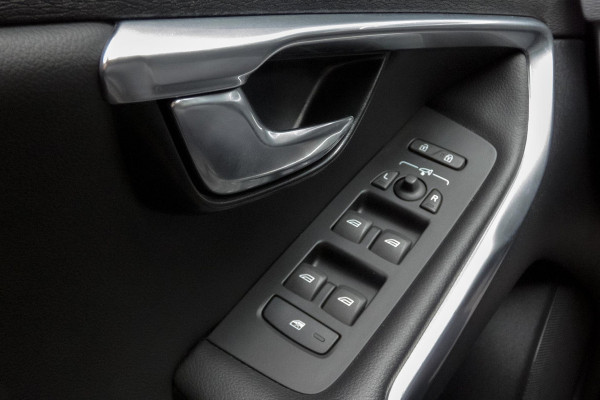 Volvo V40 Cross Country 1.5 T3 Polar+ Luxury | TREKHAAK | ACC | HARMAN/KARDON | BLIS | CAMERA