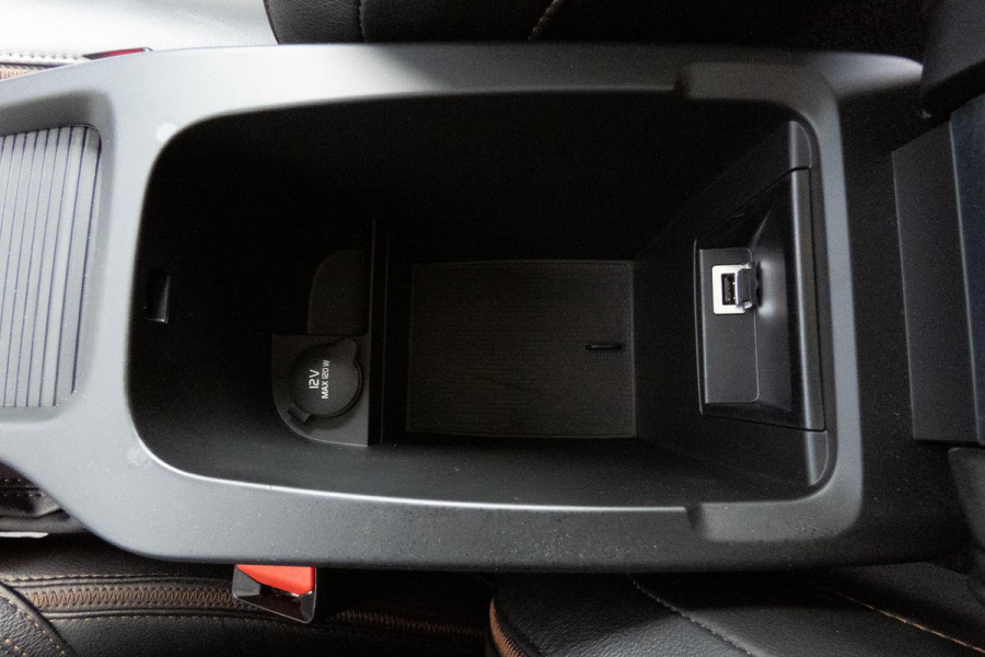 Volvo V40 Cross Country 1.5 T3 Polar+ Luxury | TREKHAAK | ACC | HARMAN/KARDON | BLIS | CAMERA