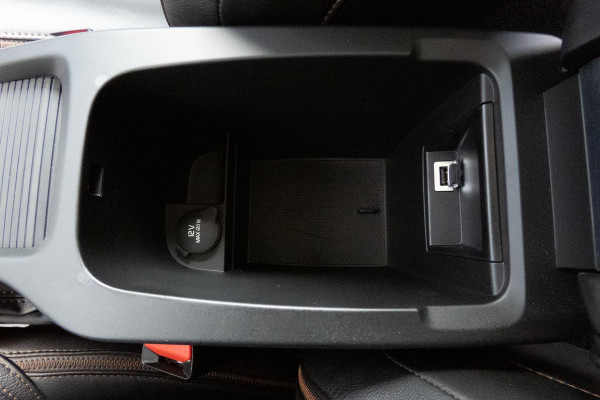 Volvo V40 Cross Country 1.5 T3 Polar+ Luxury | TREKHAAK | ACC | HARMAN/KARDON | BLIS | CAMERA