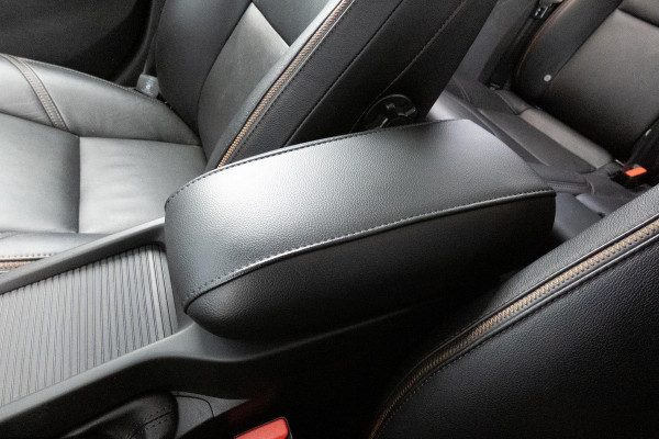 Volvo V40 Cross Country 1.5 T3 Polar+ Luxury | TREKHAAK | ACC | HARMAN/KARDON | BLIS | CAMERA