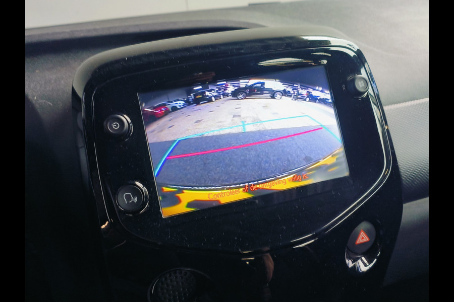 Citroën C1 1.0 VTi Urban Ride uit 2020 Rijklaar + 12 maanden Bovag-garantie Henk Jongen Auto's in Helmond,  al 50 jaar service zoals 't hoort!