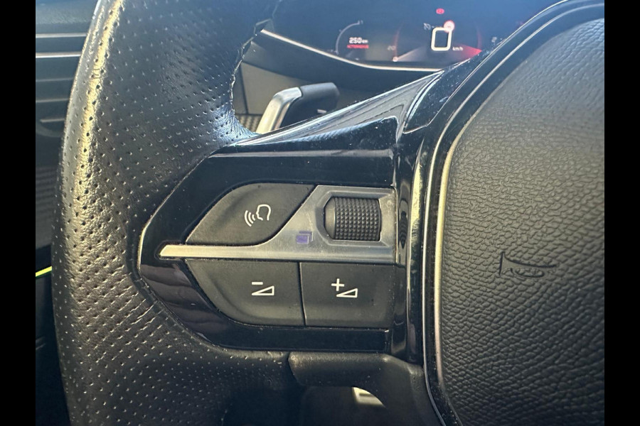 Peugeot 208 1.2 PureTech GT Pack PANO+NIEUWE DISTRUBUTIERIEM