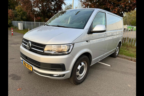 Volkswagen Transporter 2.0 TDI L1H2 Highline DSG Camera 204PK ACC