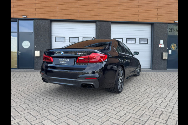 BMW 5 Serie M550i xDrive High Executive