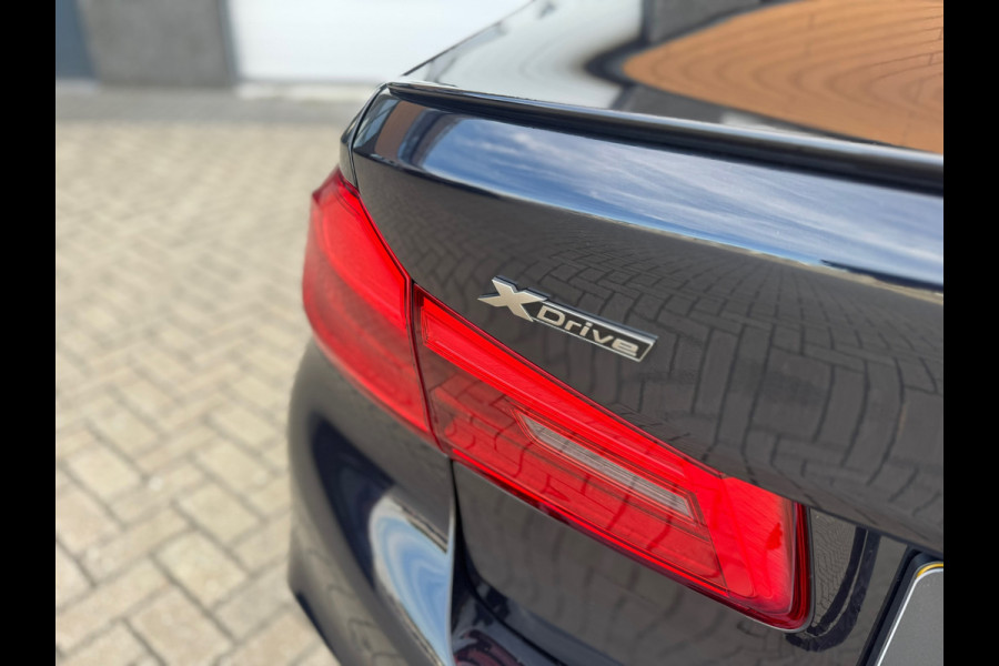 BMW 5 Serie M550i xDrive High Executive