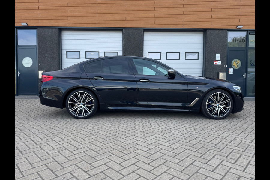 BMW 5 Serie M550i xDrive High Executive