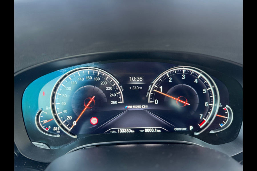 BMW 5 Serie M550i xDrive High Executive