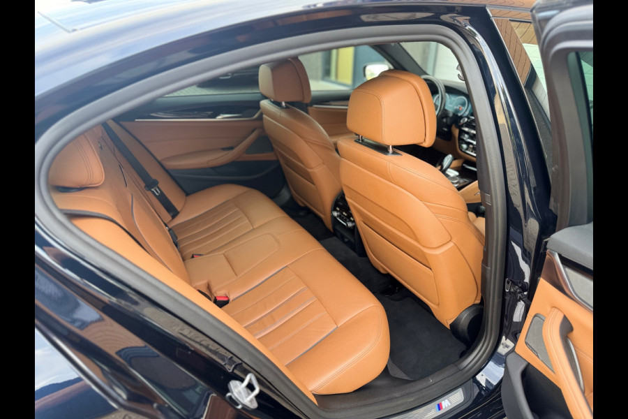 BMW 5 Serie M550i xDrive High Executive