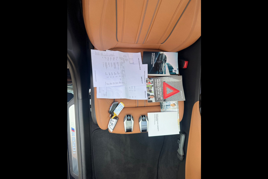 BMW 5 Serie M550i xDrive High Executive