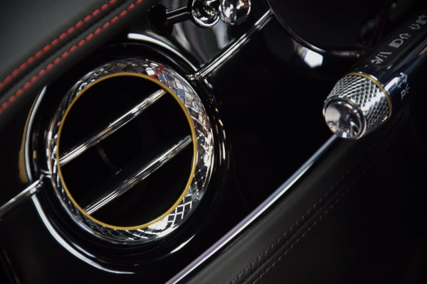 Bentley Continental GTC 4.0 V8 First Edition Rotation Display|Carbon Pak.|Dealer Onderhouden.