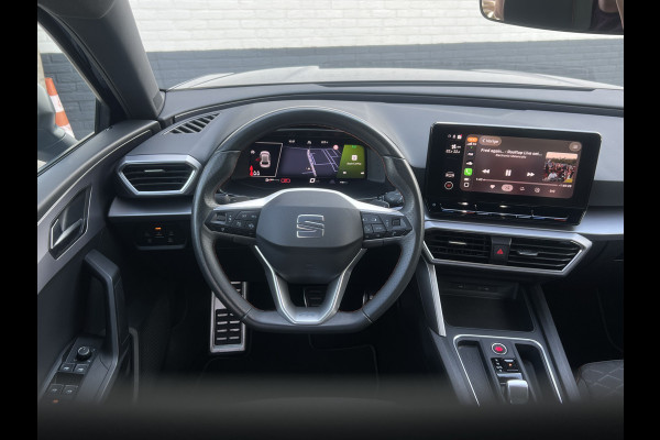 Seat Leon 1.5 eTSI FR Business Intense | Virtual Cockpit | Trekhaak | Wireless Carplay | 18 inch