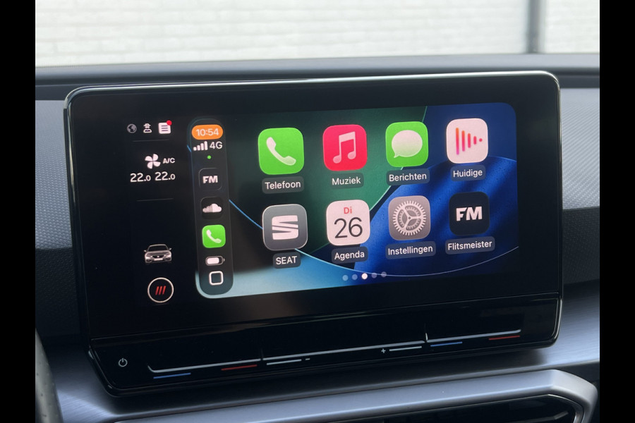 Seat Leon 1.5 eTSI FR Business Intense | Virtual Cockpit | Trekhaak | Wireless Carplay | 18 inch