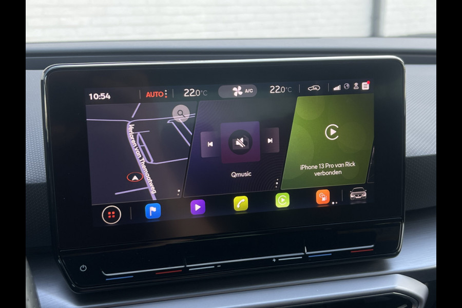 Seat Leon 1.5 eTSI FR Business Intense | Virtual Cockpit | Trekhaak | Wireless Carplay | 18 inch