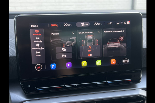 Seat Leon 1.5 eTSI FR Business Intense | Virtual Cockpit | Trekhaak | Wireless Carplay | 18 inch