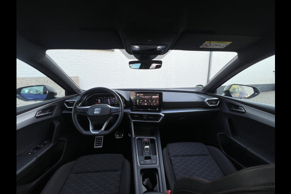 Seat Leon 1.5 eTSI FR Business Intense | Virtual Cockpit | Trekhaak | Wireless Carplay | 18 inch