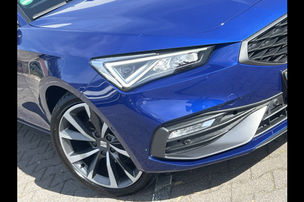 Seat Leon 1.5 eTSI FR Business Intense | Virtual Cockpit | Trekhaak | Wireless Carplay | 18 inch