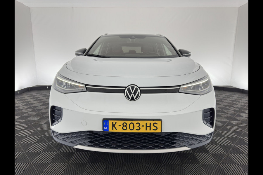 Volkswagen ID.4 First 77 kWh [ 3-Fase ] (INCL-BTW) *HEAT-PUMP | LEATHER-MICROFIBRE | FULL-LED | HEATED-COMFORTSEATS | DIGI-COCKPIT | AMBIENT-LIGHT | NAVI-FULLMAP | ECC | PDC | TOWBAR | PRIVACY-GLASS | CRUISE | CAMERA | CARPLAY | 20