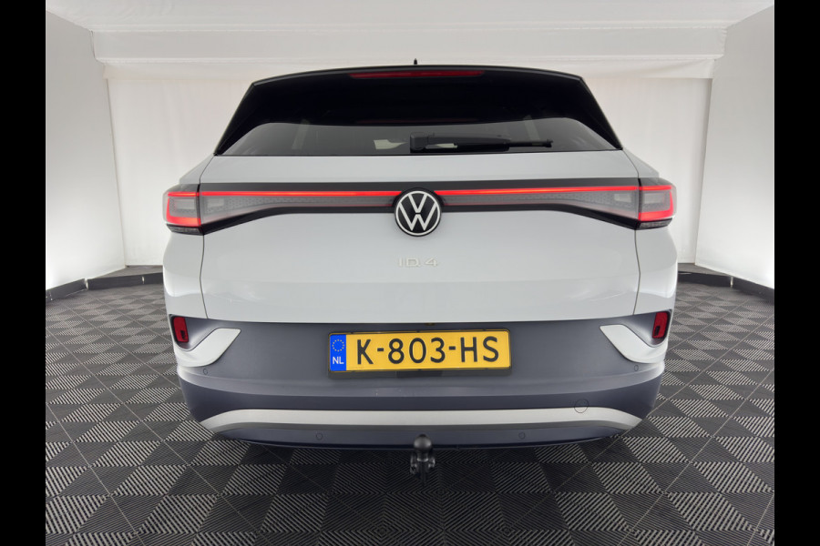 Volkswagen ID.4 First 77 kWh [ 3-Fase ] (INCL-BTW) *HEAT-PUMP | LEATHER-MICROFIBRE | FULL-LED | HEATED-COMFORTSEATS | DIGI-COCKPIT | AMBIENT-LIGHT | NAVI-FULLMAP | ECC | PDC | TOWBAR | PRIVACY-GLASS | CRUISE | CAMERA | CARPLAY | 20