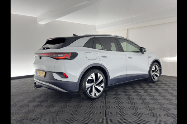 Volkswagen ID.4 First 77 kWh [ 3-Fase ] (INCL-BTW) *HEAT-PUMP | LEATHER-MICROFIBRE | FULL-LED | HEATED-COMFORTSEATS | DIGI-COCKPIT | AMBIENT-LIGHT | NAVI-FULLMAP | ECC | PDC | TOWBAR | PRIVACY-GLASS | CRUISE | CAMERA | CARPLAY | 20