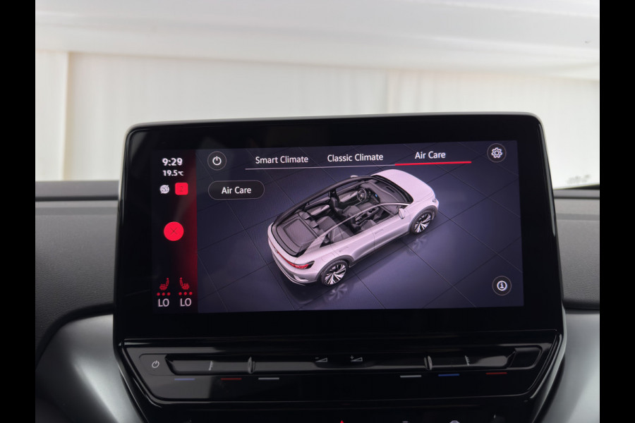 Volkswagen ID.4 First 77 kWh [ 3-Fase ] (INCL-BTW) *HEAT-PUMP | LEATHER-MICROFIBRE | FULL-LED | HEATED-COMFORTSEATS | DIGI-COCKPIT | AMBIENT-LIGHT | NAVI-FULLMAP | ECC | PDC | TOWBAR | PRIVACY-GLASS | CRUISE | CAMERA | CARPLAY | 20