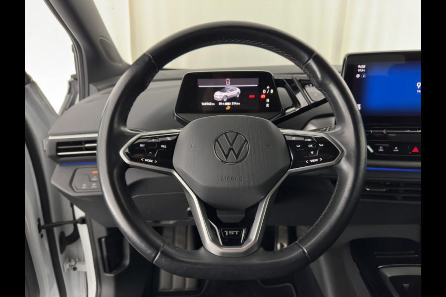 Volkswagen ID.4 First 77 kWh [ 3-Fase ] (INCL-BTW) *HEAT-PUMP | LEATHER-MICROFIBRE | FULL-LED | HEATED-COMFORTSEATS | DIGI-COCKPIT | AMBIENT-LIGHT | NAVI-FULLMAP | ECC | PDC | TOWBAR | PRIVACY-GLASS | CRUISE | CAMERA | CARPLAY | 20
