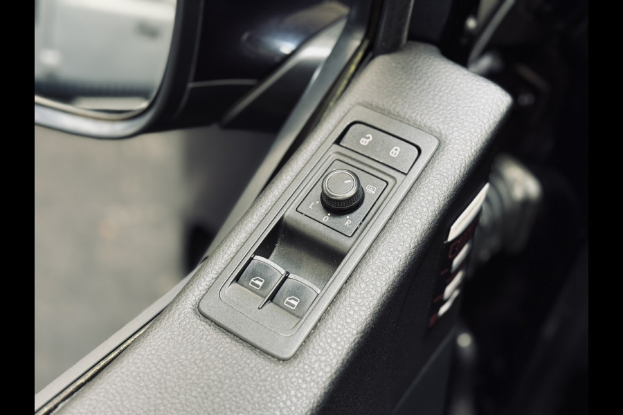 Volkswagen Transporter Multivan 2.0 TSI 204PK L2H1 Bulli 7p. | DynamicDrive | LED | Elektr.deur