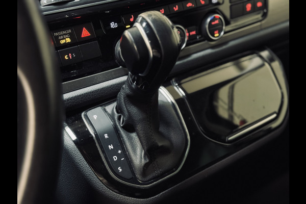 Volkswagen Transporter Multivan 2.0 TSI 204PK L2H1 Bulli 7p. | DynamicDrive | LED | Elektr.deur