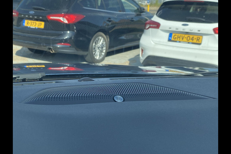 Ford Kuga 2.5 PHEV ST-Line X | Adaptive cruise control | Winter Pack | Head up Display | Bang&Olfusen | Half-leder