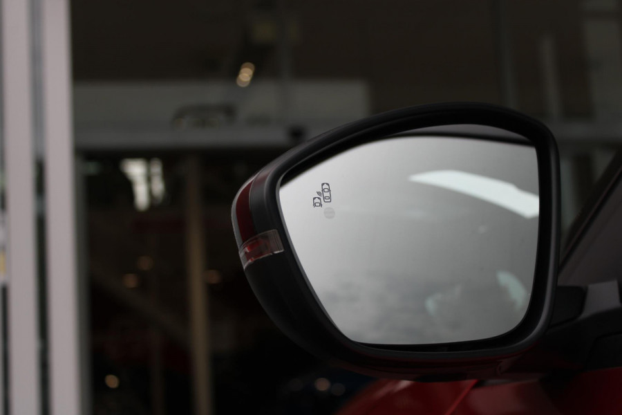 Alfa Romeo junior 1.2 Turbo 136PK IBRIDA SPECIALE | NIEUWE AUTO! | PANORAMISCH SCHUIF/KANTEL DAK | SPORT PACK: SABELT SPORT STOELEN/ALCANTARA STUURWIEL | TECHNO PACK: LED MATRIX KOPLAMPEN/DRAADLOZE TELEFOONLADER/ACHTERUITRIJ CAMERA | VERWARMBARE VOORRUIT | 18" LICHTMETALEN VELGEN "PETALI" | DRAADLOZE APPLE CARPLAY/ANDROID AUTO | BRERA RED MET ZWART DAK | NAVIGATIE | STOEL VERWARMING | DODEHOEK DETECTIE | ELEKTRISCH BEDIENBARE ACHTERKLEP | KEYLESS ENTRY/START | ADAPTIVE CRUISE CONTROL |