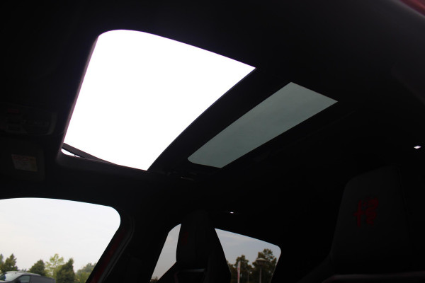 Alfa Romeo junior 1.2 Turbo 136PK IBRIDA SPECIALE | NIEUWE AUTO! | PANORAMISCH SCHUIF/KANTEL DAK | SPORT PACK: SABELT SPORT STOELEN/ALCANTARA STUURWIEL | TECHNO PACK: LED MATRIX KOPLAMPEN/DRAADLOZE TELEFOONLADER/ACHTERUITRIJ CAMERA | VERWARMBARE VOORRUIT | 18" LICHTMETALEN VELGEN "PETALI" | DRAADLOZE APPLE CARPLAY/ANDROID AUTO | BRERA RED MET ZWART DAK | NAVIGATIE | STOEL VERWARMING | DODEHOEK DETECTIE | ELEKTRISCH BEDIENBARE ACHTERKLEP | KEYLESS ENTRY/START | ADAPTIVE CRUISE CONTROL |