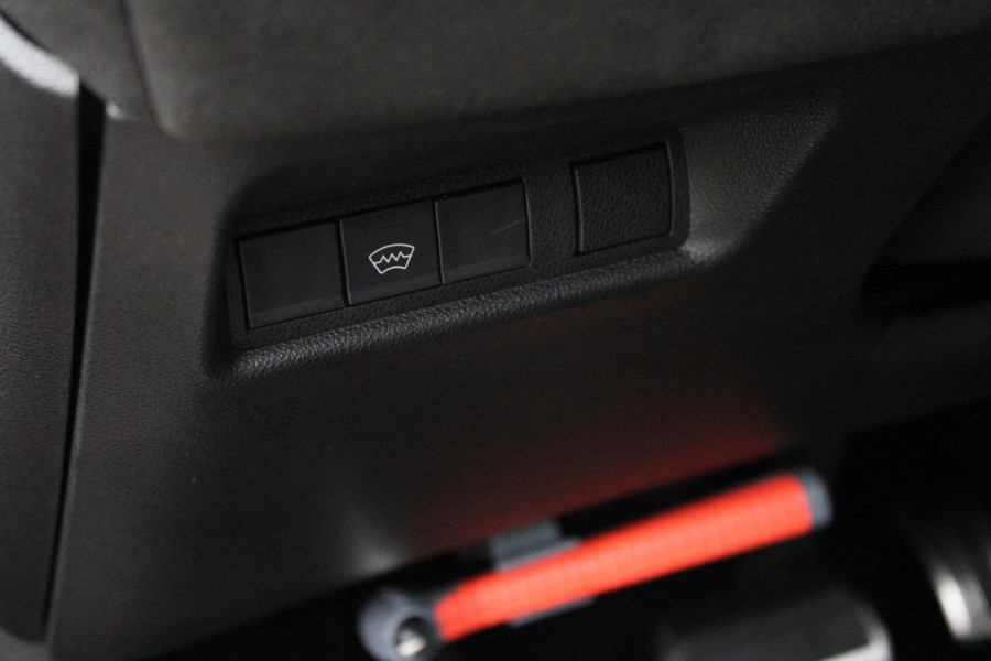 Alfa Romeo junior 1.2 Turbo 136PK IBRIDA SPECIALE | NIEUWE AUTO! | PANORAMISCH SCHUIF/KANTEL DAK | SPORT PACK: SABELT SPORT STOELEN/ALCANTARA STUURWIEL | TECHNO PACK: LED MATRIX KOPLAMPEN/DRAADLOZE TELEFOONLADER/ACHTERUITRIJ CAMERA | VERWARMBARE VOORRUIT | 18" LICHTMETALEN VELGEN "PETALI" | DRAADLOZE APPLE CARPLAY/ANDROID AUTO | BRERA RED MET ZWART DAK | NAVIGATIE | STOEL VERWARMING | DODEHOEK DETECTIE | ELEKTRISCH BEDIENBARE ACHTERKLEP | KEYLESS ENTRY/START | ADAPTIVE CRUISE CONTROL |