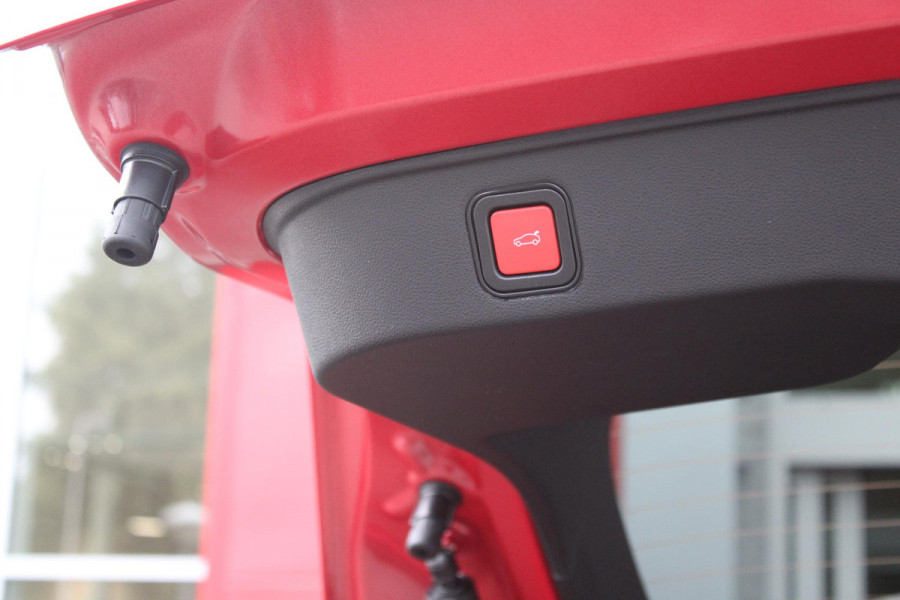 Alfa Romeo junior 1.2 Turbo 136PK IBRIDA SPECIALE | NIEUWE AUTO! | PANORAMISCH SCHUIF/KANTEL DAK | SPORT PACK: SABELT SPORT STOELEN/ALCANTARA STUURWIEL | TECHNO PACK: LED MATRIX KOPLAMPEN/DRAADLOZE TELEFOONLADER/ACHTERUITRIJ CAMERA | VERWARMBARE VOORRUIT | 18" LICHTMETALEN VELGEN "PETALI" | DRAADLOZE APPLE CARPLAY/ANDROID AUTO | BRERA RED MET ZWART DAK | NAVIGATIE | STOEL VERWARMING | DODEHOEK DETECTIE | ELEKTRISCH BEDIENBARE ACHTERKLEP | KEYLESS ENTRY/START | ADAPTIVE CRUISE CONTROL |