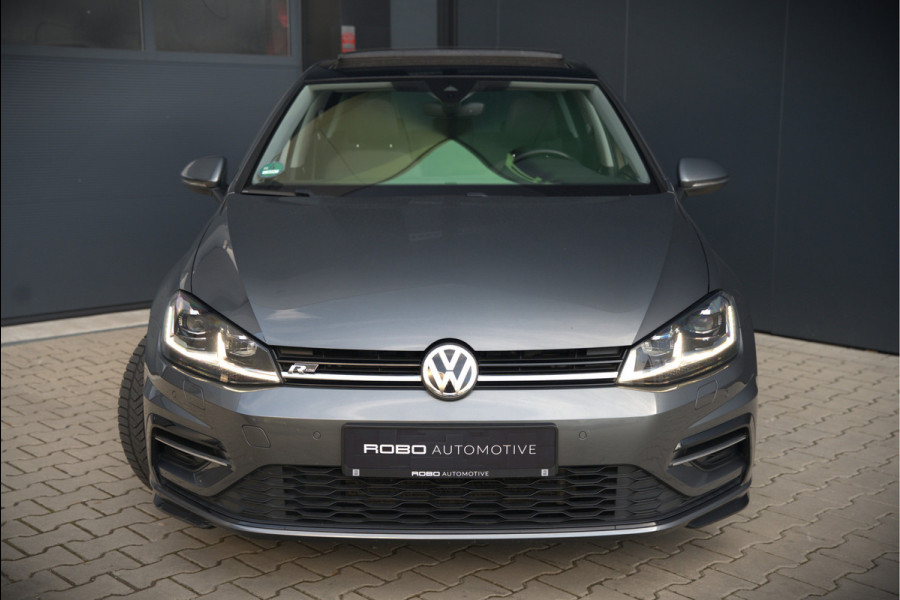 Volkswagen Golf 1.4 TSI Highline Business R | R-Line | Panoramadak | Stoelverwarming | Stuurverwarming | Dynaudio | Standkachel | Massage | Keyless | Adaptive Cruise Control | Camera | Parkeersensoren | Navigatie Discover Pro | LED | T