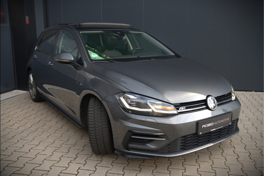 Volkswagen Golf 1.4 TSI Highline Business R | R-Line | Panoramadak | Stoelverwarming | Stuurverwarming | Dynaudio | Standkachel | Massage | Keyless | Adaptive Cruise Control | Camera | Parkeersensoren | Navigatie Discover Pro | LED | T
