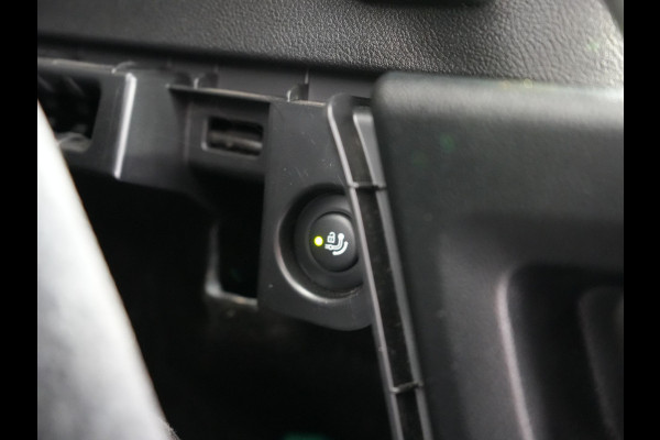 BMW X3 xDrive30e xLine Plug In Hybrid 293pk Dealer O.H PHEV | Trekhaak Af Fabriek | Head Up | Adaptive Cruise | Camera | Lederen Sportstoelen Verwarmd | Apple Carplay | Navigatie | Sfeerverlichting | Virtual | DAB |